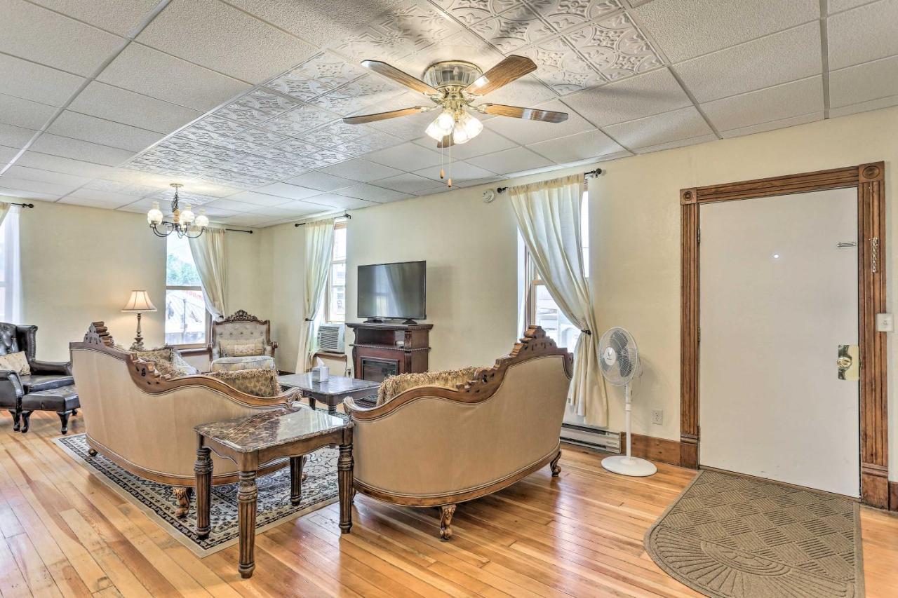 Custer Apt In Heart Of Town Shop, Dine, Hike Exterior foto